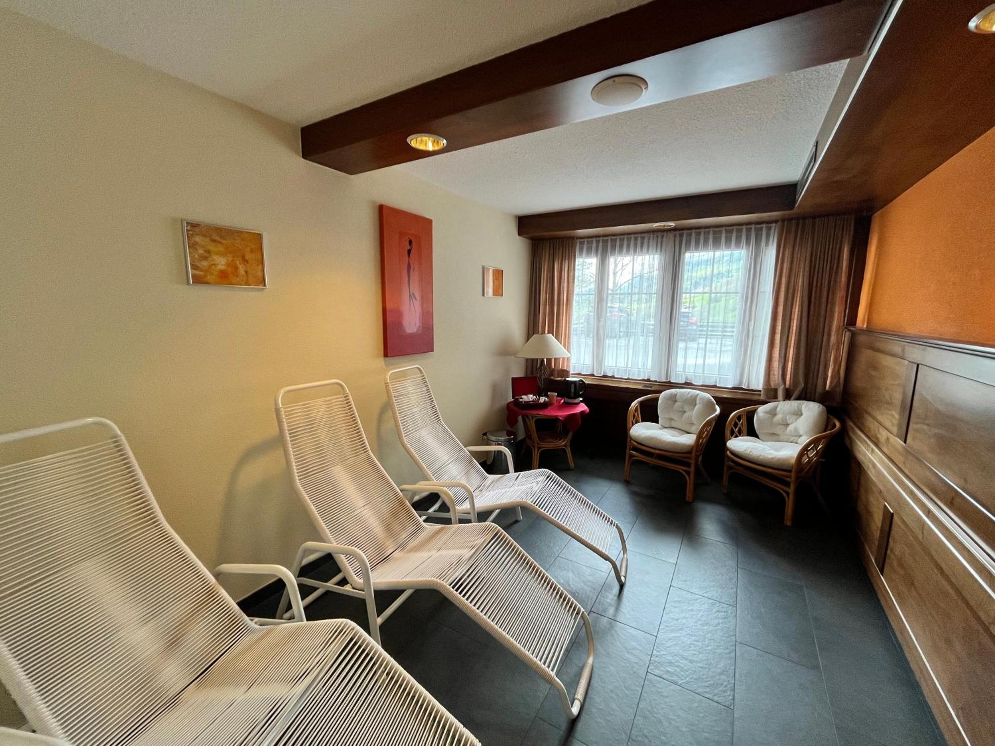 Hotel Alfa Superieur - Leukerbad-Therme Zewnętrze zdjęcie